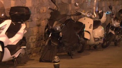 İngiltere Başkonsolosluğu Önünde Şüpheli Çanta Alarmı