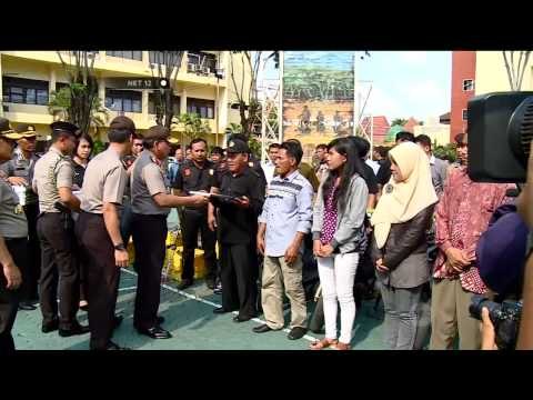 Polda Jatim kembalikan puluhan kendaraan curian ke pemiliknya - NET12