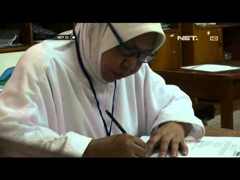 Seorang Nenek di Depok Antusias Ikuti Ujian Nasional Paket C - NET12
