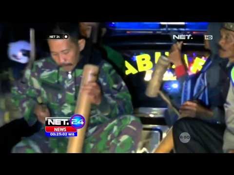Polisi dan TNI Patroli Sambil Membangunkan Sahur di Probolinggo, Jawa Timur - NET5