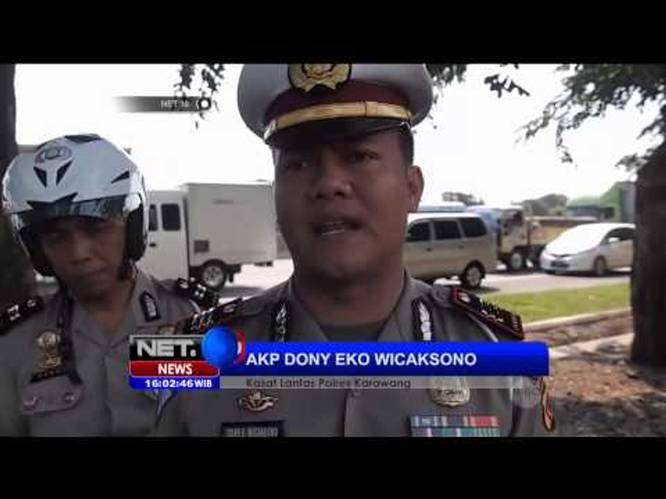 Polisi Olah TKP Lokasi Kecelakaan di Jalan Tol Jakarta - Cikampek - NET16