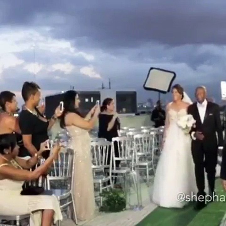 video por el novio de la boda,