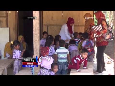 Siswa Belajar di Dekat Kandang kambing - NET12