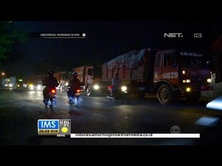 Скачать видео: Antrian Truk Sampah Mengakibatkan Kemacetan di Jalan Narogong, Bekasi - IMS