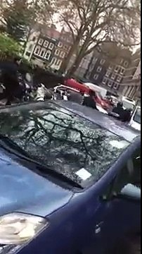 LADRÕES ROUBANDO MOTO NA FRENTE DE TODOS PART.2