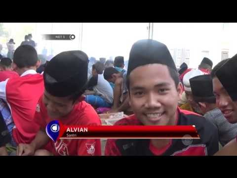 Tradisi Unik Bakar Sate Massal - NET5