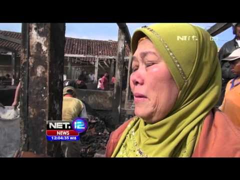 Pasca Kebakaran, Puluhan Pedagang di Garut Mencari Sisa Barang Dagangan yang Terbakar - NET12