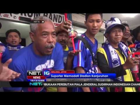Suporter Memenuhi Stadion Kanjuruhan - NET 16