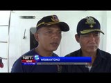 Petugas Pasang Alat Penanda Lokasi Bangkai Kapal di Tanjung Perak - NET5
