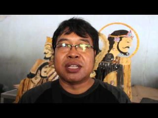 Rayakan Natal, Jemaah Gereja Buat Wayang Wahyu Khas Grobogan - NET12