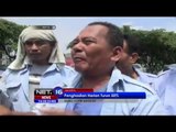 Demo Supir Angkot Tolak Penutupan Jalur Kereta Api Tebet, Jakarta - NET16
