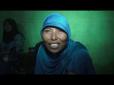 Ratusan Warga Korban Pergerakkan Tanah Terus Berdatangan ke Posko Pengungsian - NET5