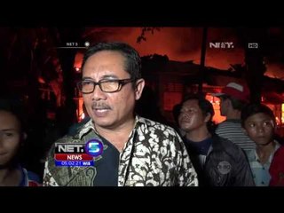 Скачать видео: Puluhan Kios di Pasar Sayur Magetan Hangus Terbakar - NET5