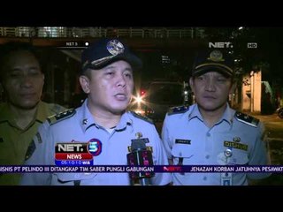 Cegah Aksi Kejahatan, Dishub Copot Papan Reklame Liar di JPO - NET5