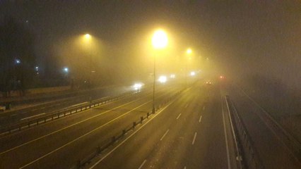 İstanbul'da Gece Boyunca Sis Etkili Oldu