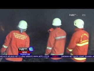 Скачать видео: Gudang Penyimpanan Jaring Nelayan di Penjaringan Terbakar - NET12