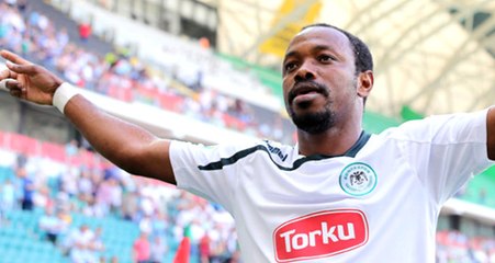 Konyasporlu Futbolcu Traore ve Eşi, Taksicinin Saldırısına Uğradı