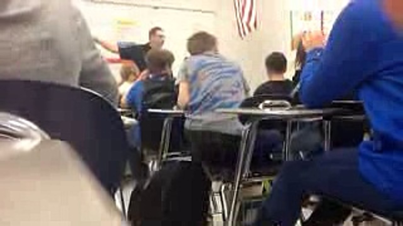 teacher get mad at sixth grader