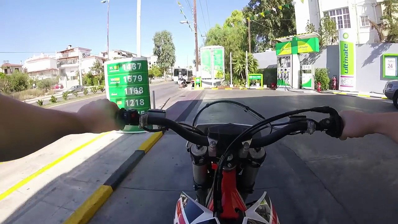 ALX - (Μαλακίες) Ψάχνωντας τον DAVE στα βουνά MOTOVLOG #1 (ATH BIKELIFE)