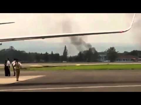 Detik-Detik Jatuhnya Pesawat Tempur T50 di Bandara Adi Sutjipto, Dua Pilot Tewas - NET12