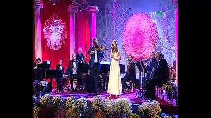 Iulia Vatafu - Festivalul de romante Crizantema de aur - Editia L - Trgoviste - 20.10.2017
