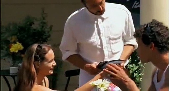 Clip de la chanson Girl , interprétée par Leandro - 2000