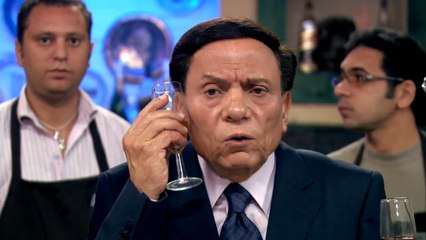 ذات مومنت " لما تبقى ماسك ذلة على واحد رخم وتلاقيه في وشك في الحفلة " ... قطع شحن خالص #ناجي_عطاالله