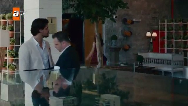 Selim, Melisanın oyununu fark ediyor! Cennetin Gözyaşları 1. Bölüm by Scott Moore