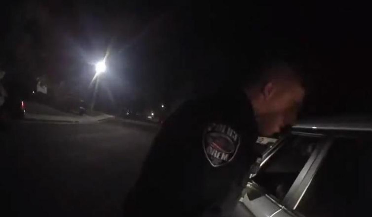 Polise silah çekti, neye uğradığını şaşırdı