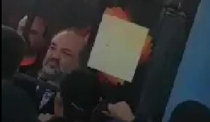 İhsan Eliaçık'a kitap fuarında saldırı