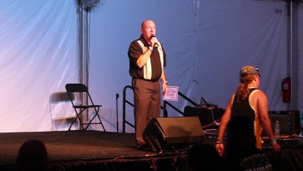 Danny McCorkle sings '5 Sleepy Heads' Elvis Week 2017