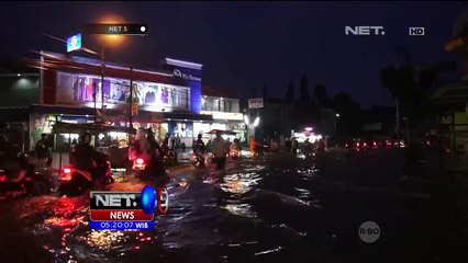 Download Video: Banjir dan Tumpukan Sampah Rendam Ratusan Rumah Warga Bandung - NET5