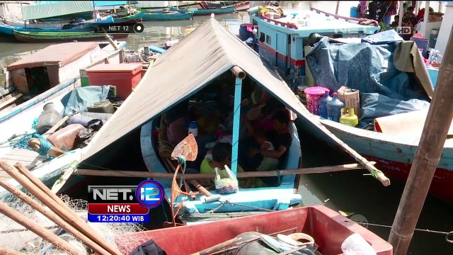 15 Kepala Keluarga Kampung Akuarium Memilih Bertahan Hidup di Perahu Nelayan - NET12
