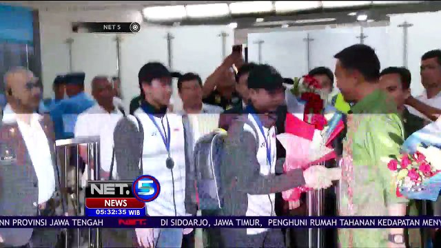 Juara Ganda All England Disambut Saat Tiba di Tanah Air - NET5