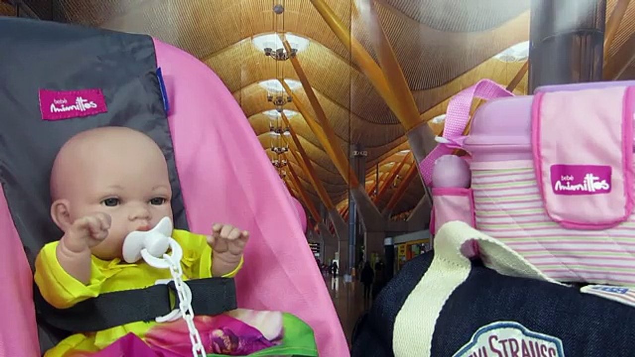 Pour voyage et Nenuco baignoire berceau portable neceser porteur de poupée bébé arborait