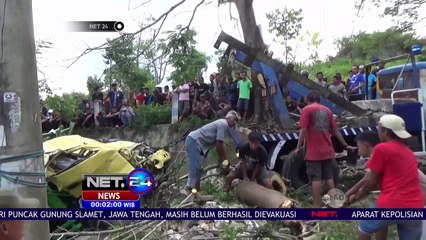 Truk Pengangkut Beras Tergelincir dan Masuk Jurang Sedalam 4 Meter - Net 24