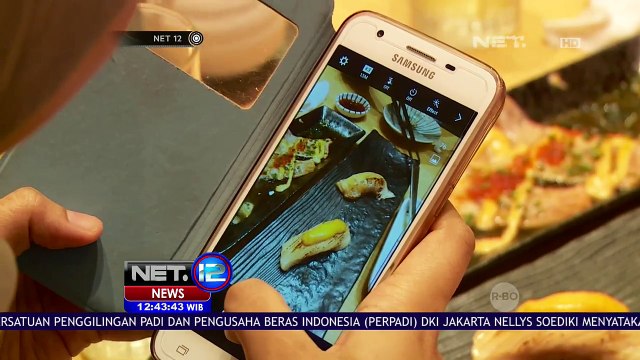 Santap Sushi Lezat Dengan Sajian di Tangga = NET12