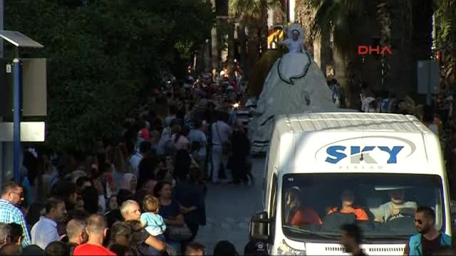 Antalya 54. Uluslararası Antalya Film Festivali Geleneksel Kortejle Başladı-2