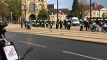 450 motards en colère devant la préfecture