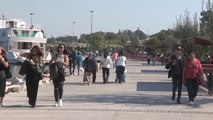 İzmirliler Sıcak Havanın Keyfini Çıkardı