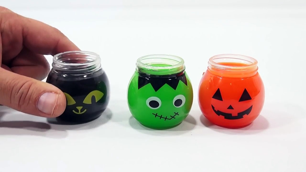 Halloween Slime, 4 Slimy Charers!