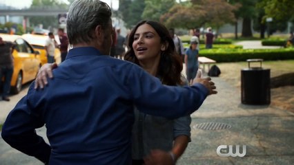 Supergirl 3x03 Sneak Peek 'Far From the Tree' (HD)