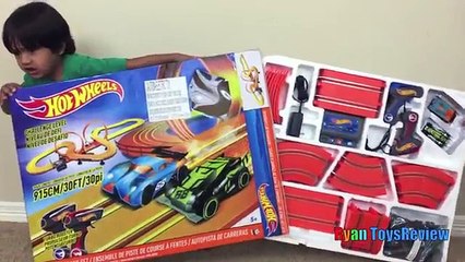 GIANT HOT WHEELS Electric Slot Car Track Set RC Remote Control Racing Toy Cars for Kids Eg