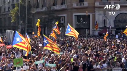 Barcelone: les Catalans à nouveau dans la rue