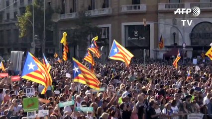 Barcelone: les Catalans à nouveau dans la rue