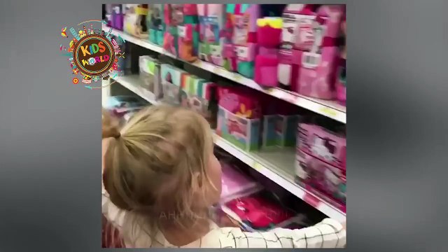 Funny video Mila and Emma at shopping a rough day