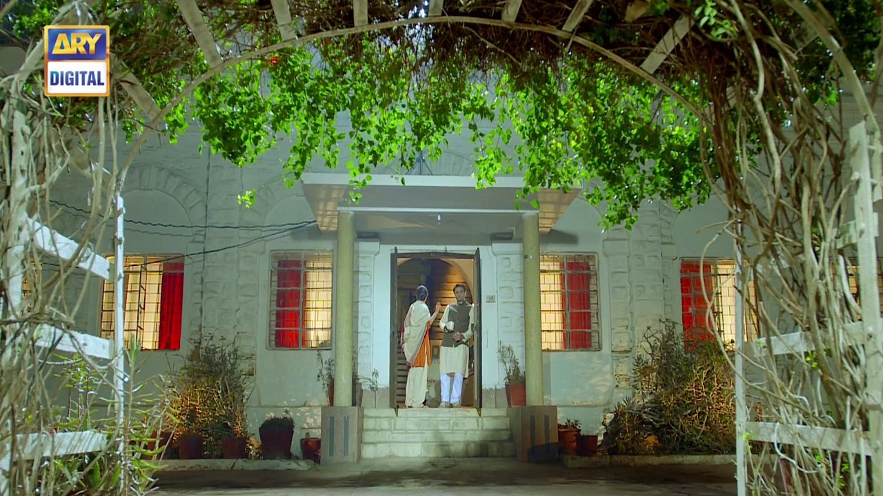 Agar Apni Maa Ke Liye Hath Uthana Para, Tu Peeche Nahi Rahunga.