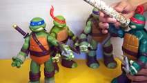 Черепашки ниндзя. Черепашки сражаются против черепа. TMNT .The Teenage Mutant Ninja Turtles.