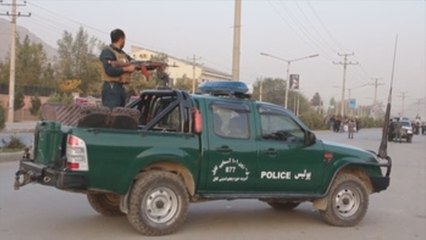 Nuevo ataque suicida causa 15 muertos en Kabul, un día después de que dos atentados mataran a 80 personas