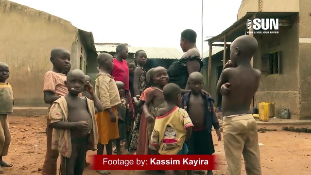 Cette femme qui a donné naissance à 6 séries de jumeaux dont 4 fois des triplets, 3 fois des quadruplets et...